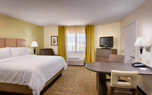 Candlewood Suites Plano East an IHG Hotel - image 27
