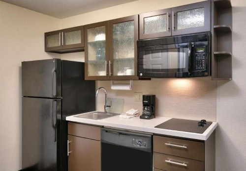 Candlewood Suites Plano East an IHG Hotel - image 3