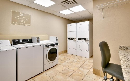 Candlewood Suites Plano East an IHG Hotel - image 7