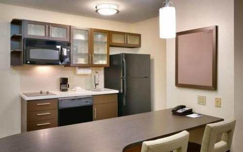 Candlewood Suites Plano East an IHG Hotel - image 8