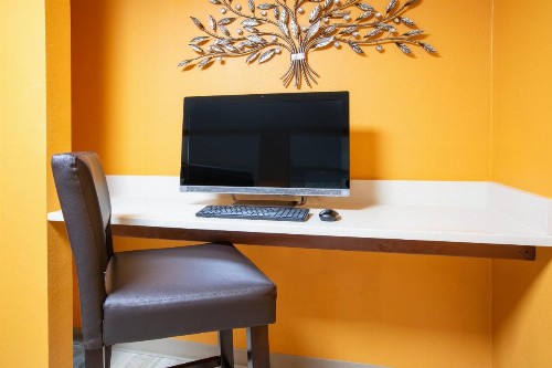 Baymont by Wyndham Plano - image 33
