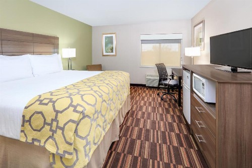 Baymont by Wyndham Plano - image 48