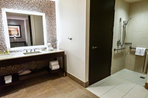 Hilton Dallas/Plano Granite Park - image 34