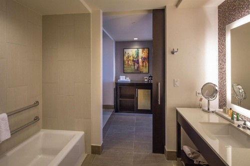 Hilton Dallas/Plano Granite Park - image 36