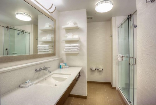 Hampton Inn & Suites Dallas/Plano-East - image 28