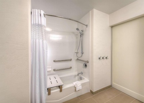 Hampton Inn & Suites Dallas/Plano-East - image 32