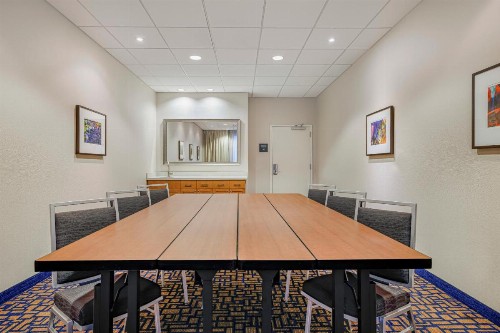 Hampton Inn & Suites Dallas/Plano-East - image 44