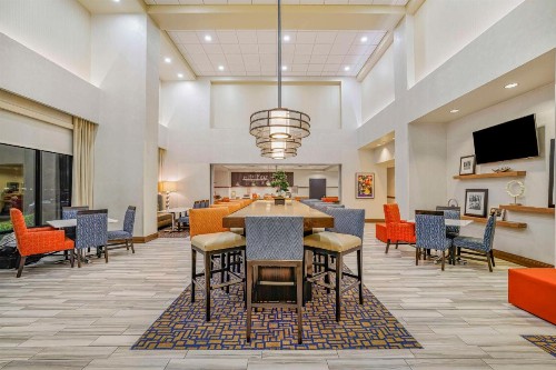 Hampton Inn & Suites Dallas/Plano-East - image 9