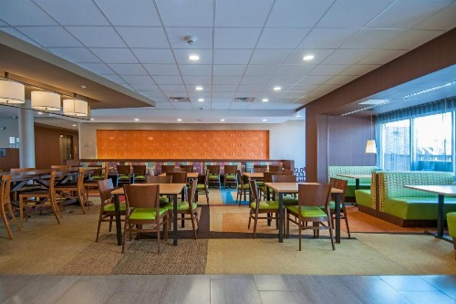 Fairfield Inn & Suites by Marriott Dallas Plano North - image 28
