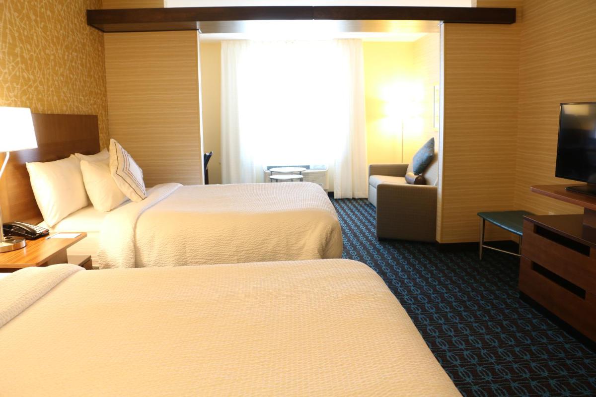 Fairfield Inn & Suites by Marriott Dallas Plano North - image 7