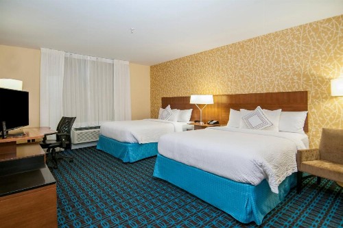 Fairfield Inn & Suites by Marriott Dallas Plano North - image 9