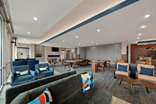 La Quinta by Wyndham Plano Legacy Frisco - image 46