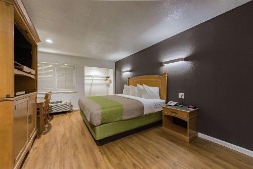 Studio 6-Plano TX - image 9