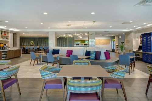 Home2 Suites By Hilton Plano Richardson - image 2