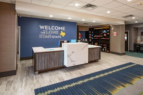 Hampton Inn & Suites Dallas/Plano Central - image 12