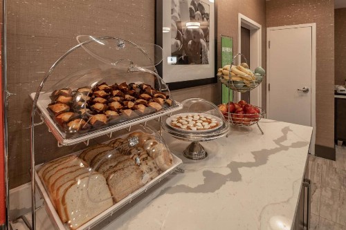 Hampton Inn & Suites Dallas/Plano Central - image 18