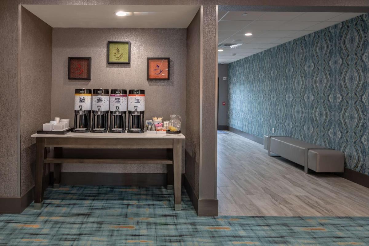 Hampton Inn & Suites Dallas/Plano Central - image 5