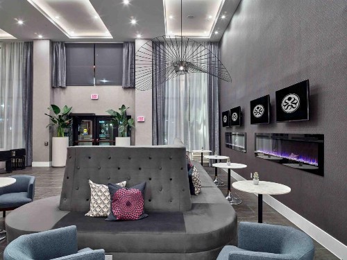 Sandman Signature Plano-Frisco Hotel - image 21