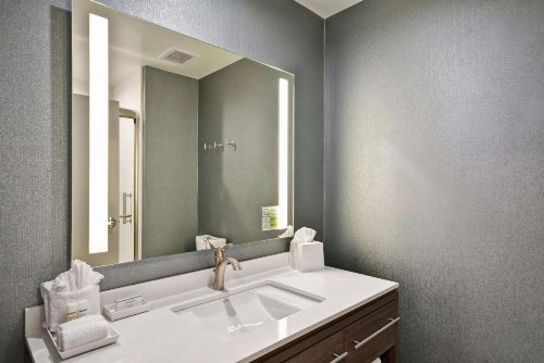 Home2 Suites Plano Legacy West - image 37