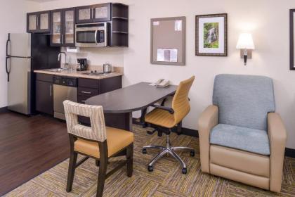 Candlewood Suites - Plano North an IHG Hotel - image 15