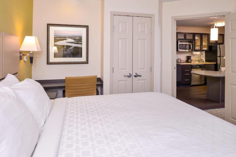 Candlewood Suites - Plano North an IHG Hotel - image 3