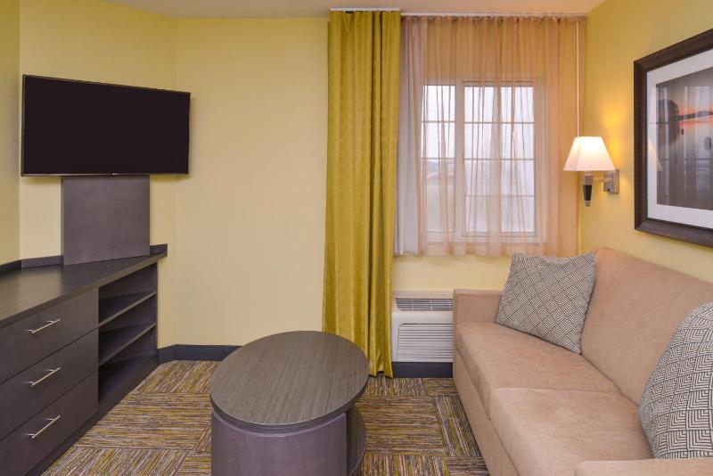 Candlewood Suites - Plano North an IHG Hotel - image 7