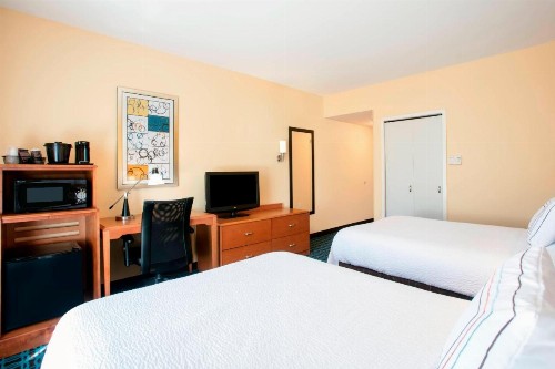 Fairfield Inn and Suites by Marriott Lakeland Plant City - image 15