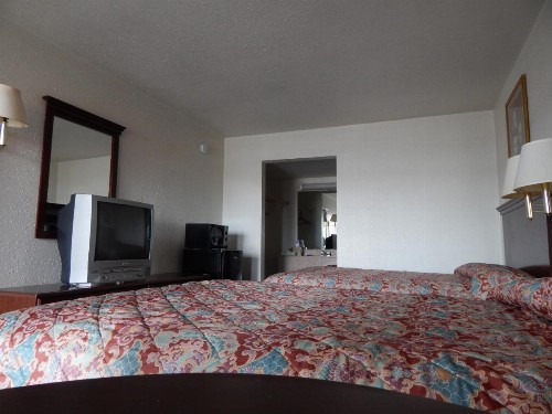 Knights Inn - Plant City - image 12