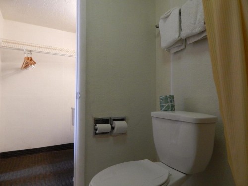 Knights Inn - Plant City - image 13