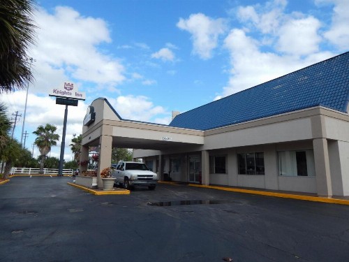Knights Inn - Plant City - image 2