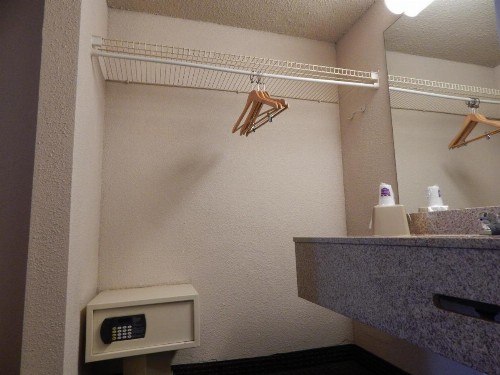 Knights Inn - Plant City - image 21