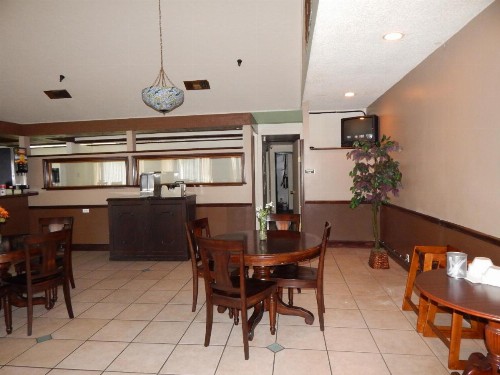 Knights Inn - Plant City - image 23