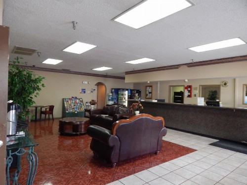 Knights Inn - Plant City - image 6