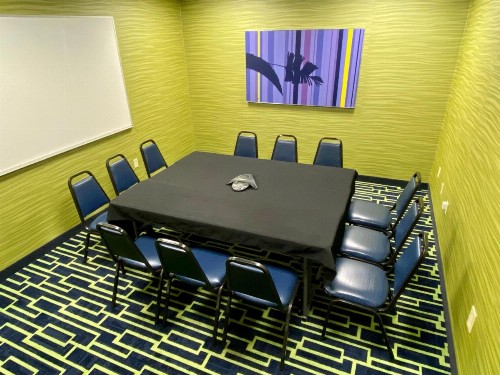 Holiday Inn Express Hotel & Suites Plant City an IHG Hotel - image 11