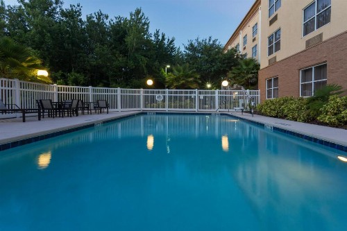Holiday Inn Express Hotel & Suites Plant City an IHG Hotel - image 17