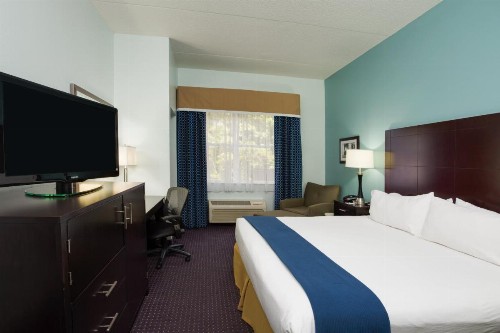Holiday Inn Express Hotel & Suites Plant City an IHG Hotel - image 19