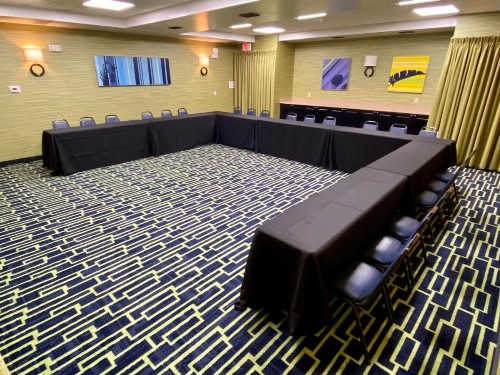Holiday Inn Express Hotel & Suites Plant City an IHG Hotel - image 24