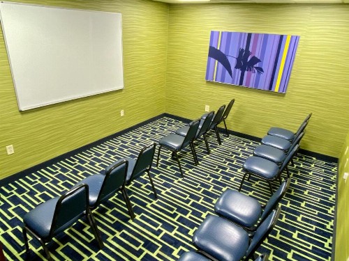 Holiday Inn Express Hotel & Suites Plant City an IHG Hotel - image 30