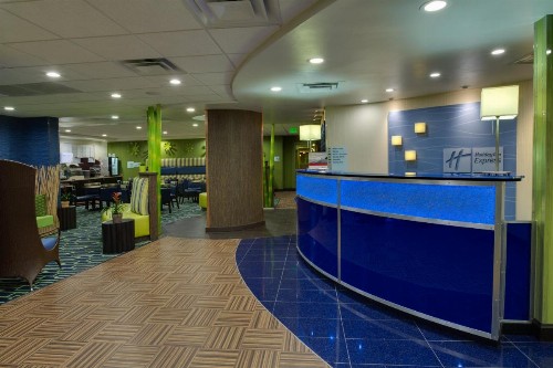 Holiday Inn Express Hotel & Suites Plant City an IHG Hotel - image 36