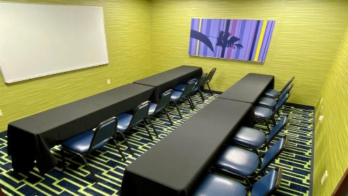 Holiday Inn Express Hotel & Suites Plant City an IHG Hotel - image 46