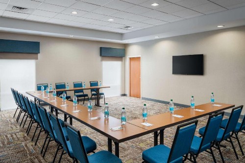 Hampton Inn Plant City - image 20