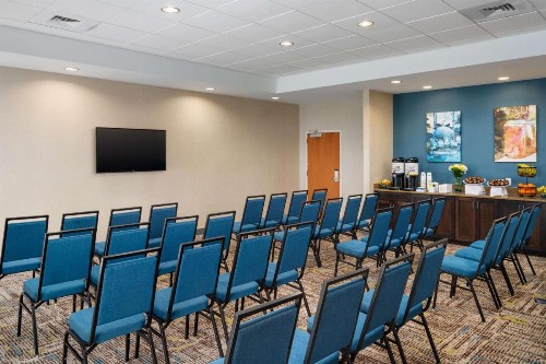 Hampton Inn Plant City - image 26