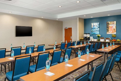 Hampton Inn Plant City - image 27