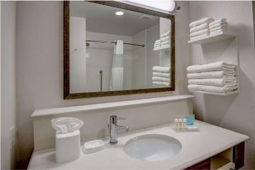Hampton Inn Plant City - image 36