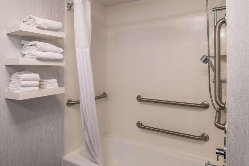 Hampton Inn Fort Lauderdale Plantation - image 19