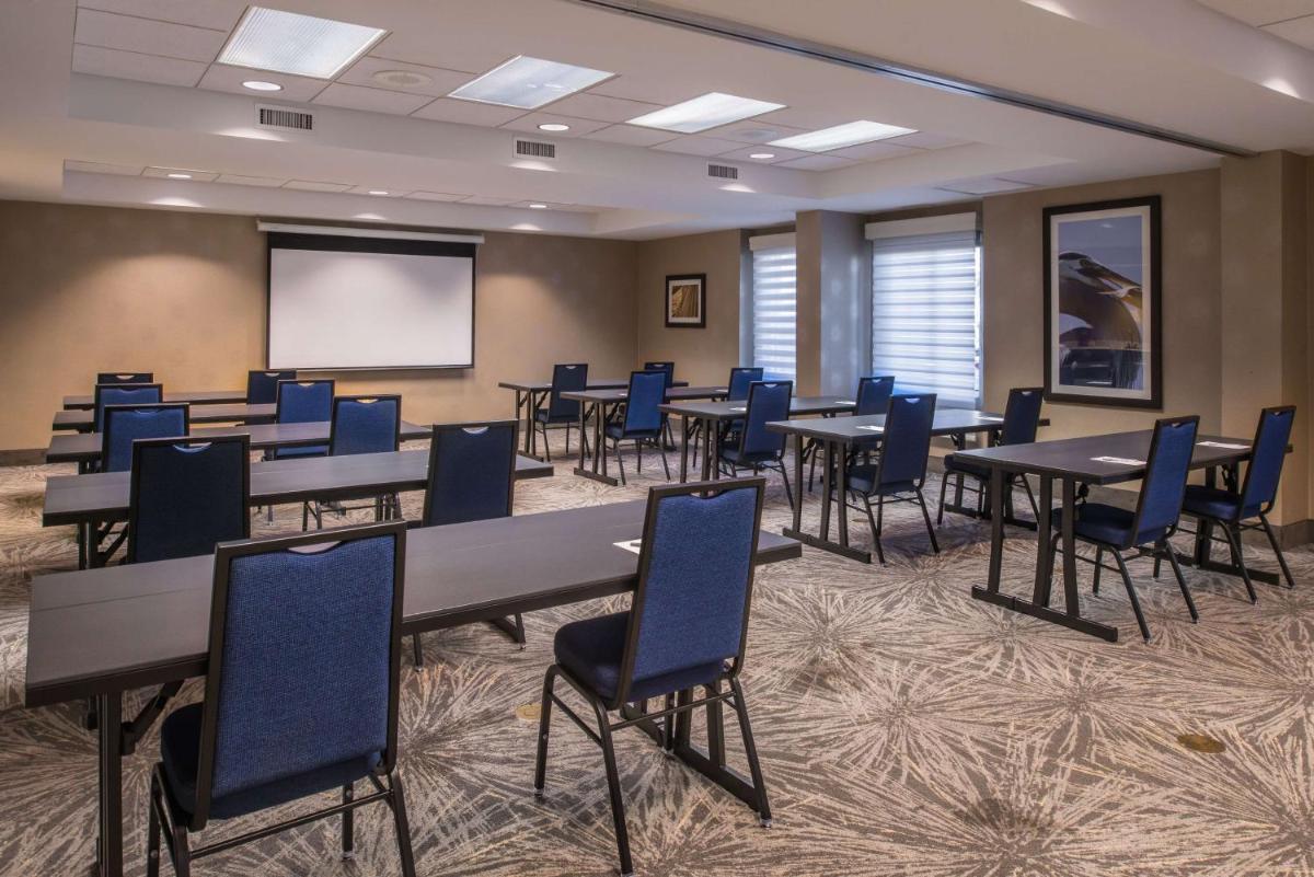 Hampton Inn Fort Lauderdale Plantation - image 2