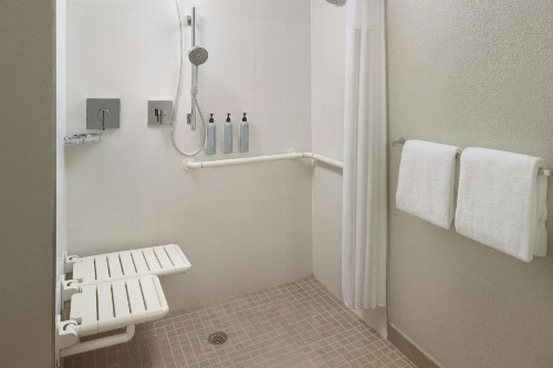 Courtyard by Marriott Fort Lauderdale Plantation - image 13