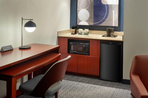 Courtyard by Marriott Fort Lauderdale Plantation - image 32
