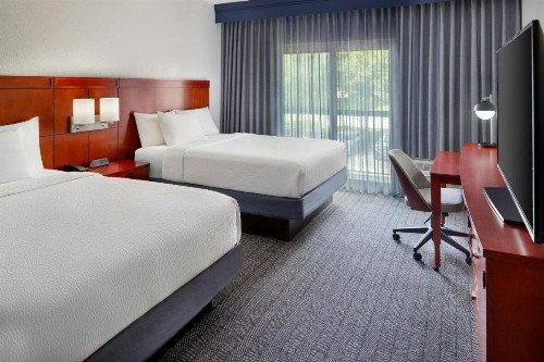 Courtyard by Marriott Fort Lauderdale Plantation - image 6