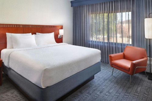 Courtyard by Marriott Fort Lauderdale Plantation - image 7